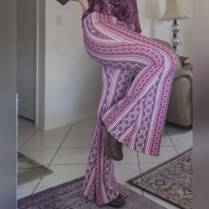 Flared Bohemian leggins Ladies Pants Soft/Stylish NWT Med Perfect Spring Look